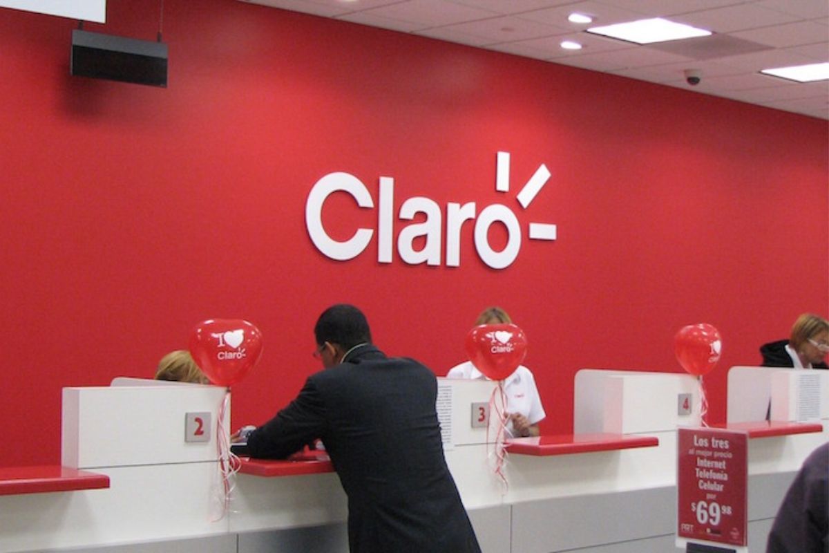 quick facts about Claro Colombia